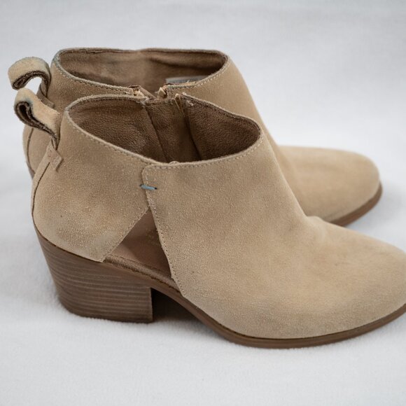 Tom's Lea Suede Booties Women's 7.5 Ankle Boots Beige/Tan/Sand - Picture 2 of 5